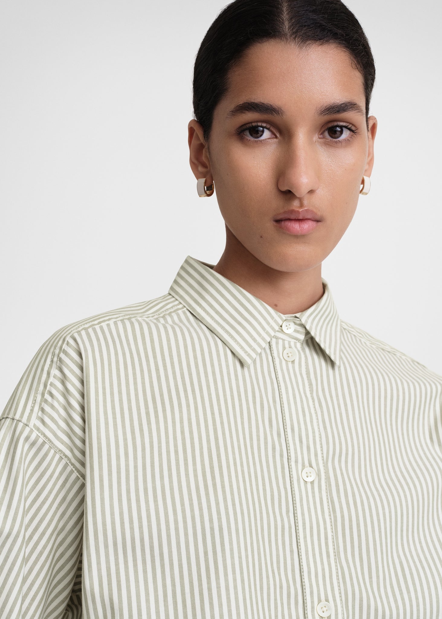 Striped half-placket shirt olive/ecru